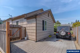 1005 S Water St, Silverton, OR 97381 - Photo 41