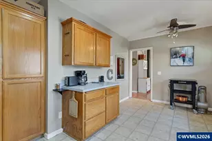 1005 S Water St, Silverton, OR 97381 - Photo 25