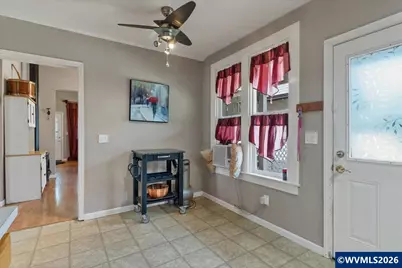 1005 S Water St, Silverton, OR 97381 - Photo 19