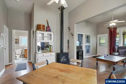 1005 S Water St, Silverton, OR 97381 - Photo 17