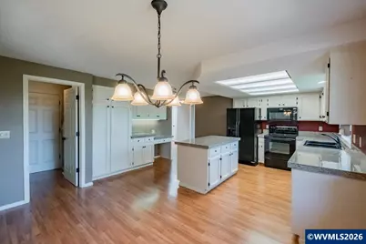 432 Suncrest Av NW, Salem, OR 97304 - Photo 13