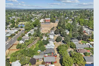 1919 5th St NE, Salem, OR 97301 - Photo 43