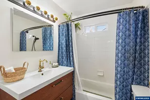 1919 5th St NE, Salem, OR 97301 - Photo 23