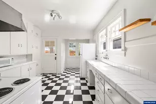 942 Summer St NE, Salem, OR 97301 - Photo 15