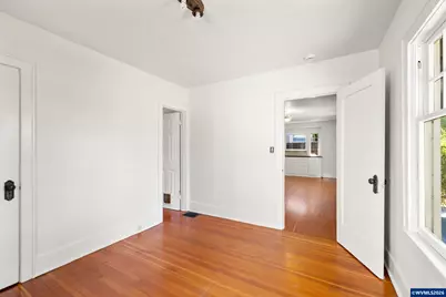 942 Summer St NE, Salem, OR 97301 - Photo 23