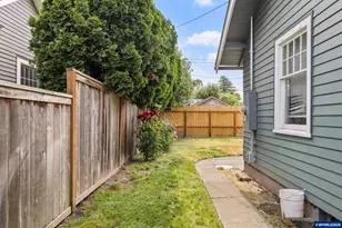 942 Summer St NE, Salem, OR 97301 - Photo 33