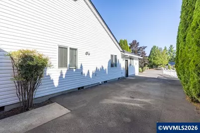 852 Ashby Ct, McMinnville, OR 97128 - Photo 35