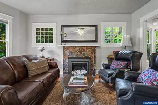 185 19th St SE, Salem, OR 97301 - Photo 9