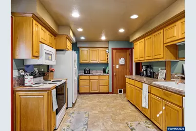 1145 Columbia St NE, Salem, OR 97301 - Photo 9