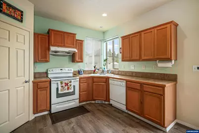 1725 Neota St NE, Salem, OR 97301 - Photo 15