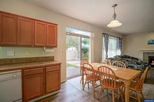 1725 Neota St NE, Salem, OR 97301 - Photo 17