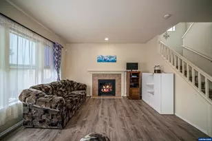 1725 Neota St NE, Salem, OR 97301 - Photo 11