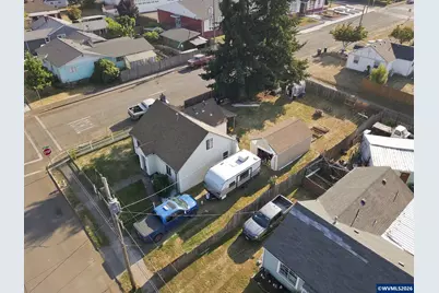 500 7th St, Sweet Home, OR 97386 - Photo 27