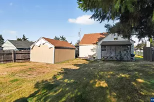 500 7th St, Sweet Home, OR 97386 - Photo 23