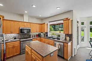 660 Snead Dr NE, Keizer, OR 97303 - Photo 17