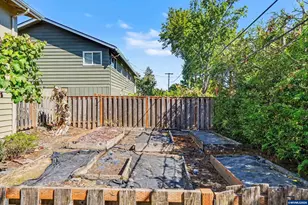 2626 NW Linnan Cir, Corvallis, OR 97330 - Photo 45