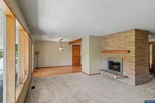 2626 NW Linnan Cir, Corvallis, OR 97330 - Photo 5