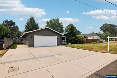 3495 Oak St, Hubbard, OR 97032 - Photo 3