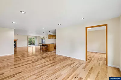 3495 Oak St, Hubbard, OR 97032 - Photo 9