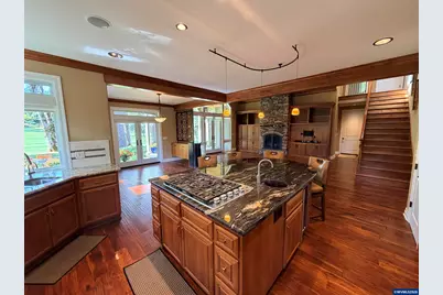 2070 SW Whiteside Dr, Corvallis, OR 97333 - Photo 11
