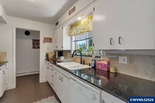 436 High St St N, Monmouth, OR 97361 - Photo 13
