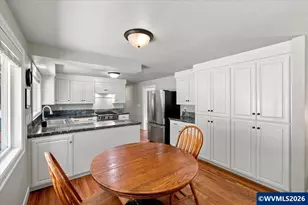 27927 Pine View Rd, Brownsville, OR 97327 - Photo 9