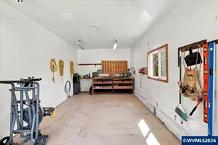 27927 Pine View Rd, Brownsville, OR 97327 - Photo 25