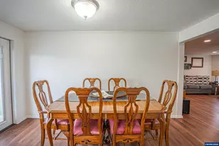 599 E St, Lebanon, OR 97355 - Photo 9