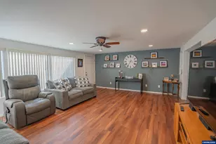 599 E St, Lebanon, OR 97355 - Photo 11