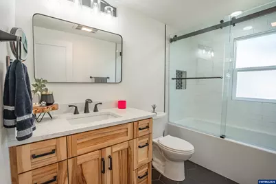 599 E St, Lebanon, OR 97355 - Photo 19