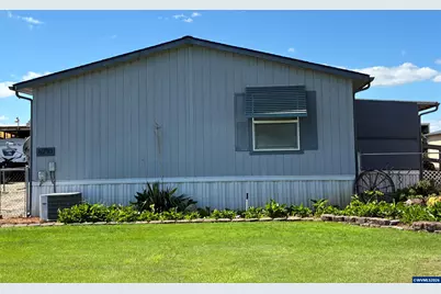 6793 Lakeside Dr NE, Salem, OR 97305 - Photo 29