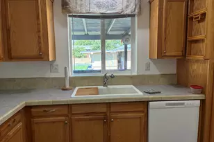 6793 Lakeside Dr NE, Salem, OR 97305 - Photo 7