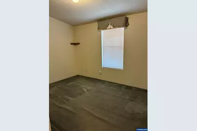 6793 Lakeside Dr NE, Salem, OR 97305 - Photo 21