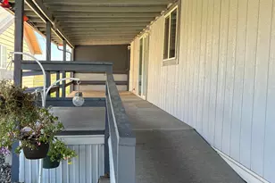 6793 Lakeside Dr NE, Salem, OR 97305 - Photo 27