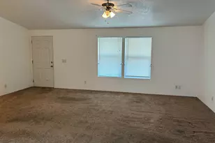 6793 Lakeside Dr NE, Salem, OR 97305 - Photo 3