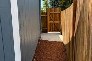 421 Stark St, Woodburn, OR 97071 - Photo 5