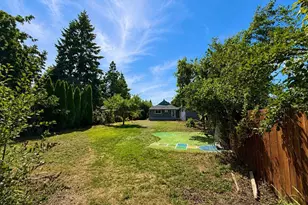 421 Stark St, Woodburn, OR 97071 - Photo 9