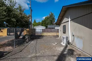 3755 48th Ave NE, Salem, OR 97305 - Photo 3