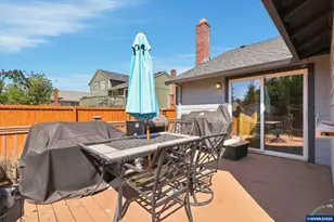 301 NW Denton St, Dallas, OR 97338 - Photo 23