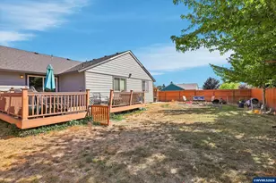 301 NW Denton St, Dallas, OR 97338 - Photo 29