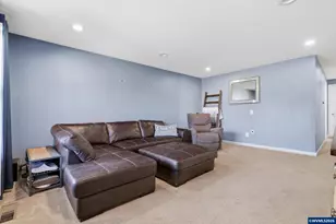 301 NW Denton St, Dallas, OR 97338 - Photo 7