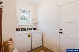 733 Yellowstone Dr S, Monmouth, OR 97361 - Photo 37
