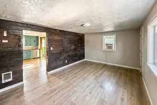 680 S 5th St, Harrisburg, OR 97446 - Photo 3