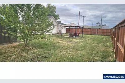 680 S 5th St, Harrisburg, OR 97446 - Photo 17