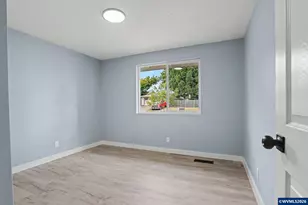 4742 Oak Park Dr NE, Salem, OR 97305 - Photo 23