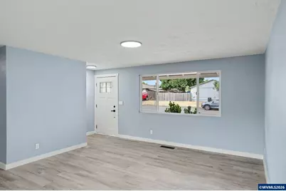 4742 Oak Park Dr NE, Salem, OR 97305 - Photo 5
