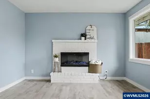 4742 Oak Park Dr NE, Salem, OR 97305 - Photo 9