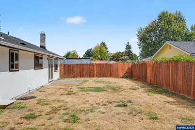 4742 Oak Park Dr NE, Salem, OR 97305 - Photo 31