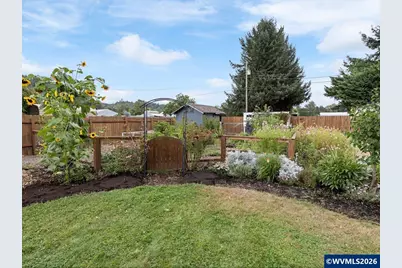 31835 Eastway St, Lebanon, OR 97355 - Photo 33