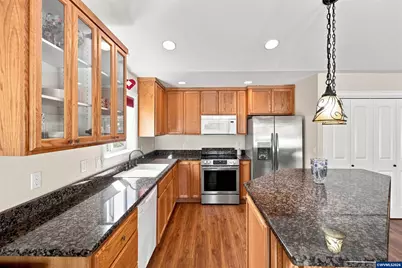 127 Miranda Av SE, Salem, OR 97306 - Photo 13